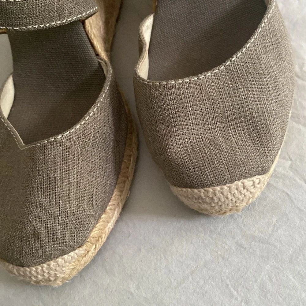 Bettye Muller Espadrille Wedge Heels size 38 made in Spain